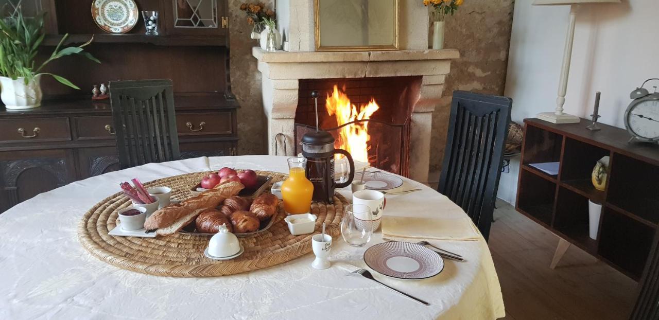Maison Chaleureuse Et Familiale. Nalliers  Exteriör bild
