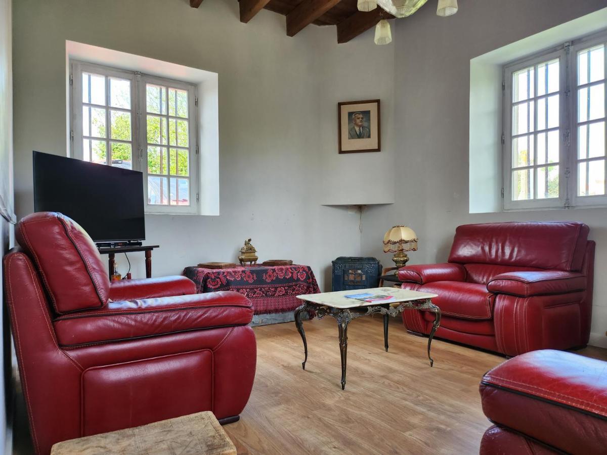 Maison Chaleureuse Et Familiale. Nalliers  Exteriör bild